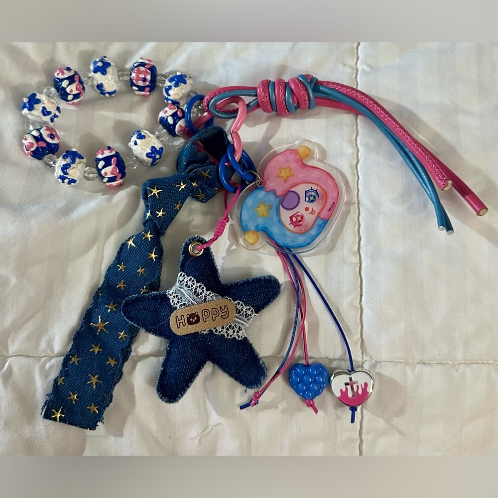 Baby Three Love Chain Time Keychain